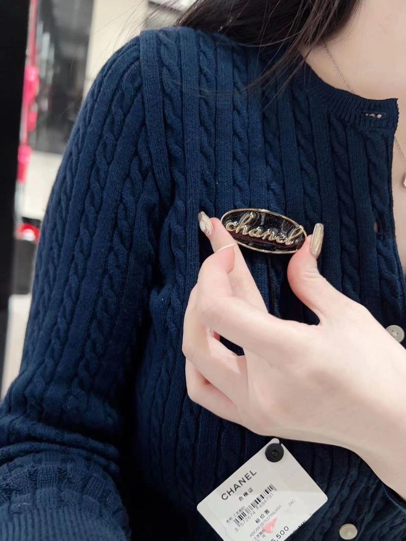Chanel Brooches WeatherProof 232365