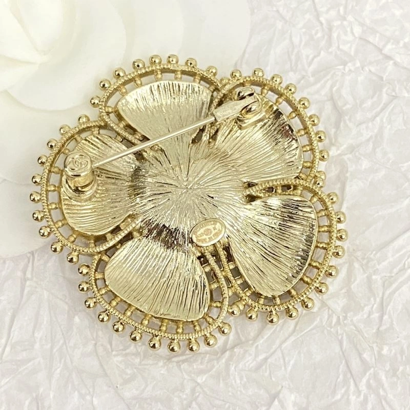 OnTrend Chanel Brooches 232354