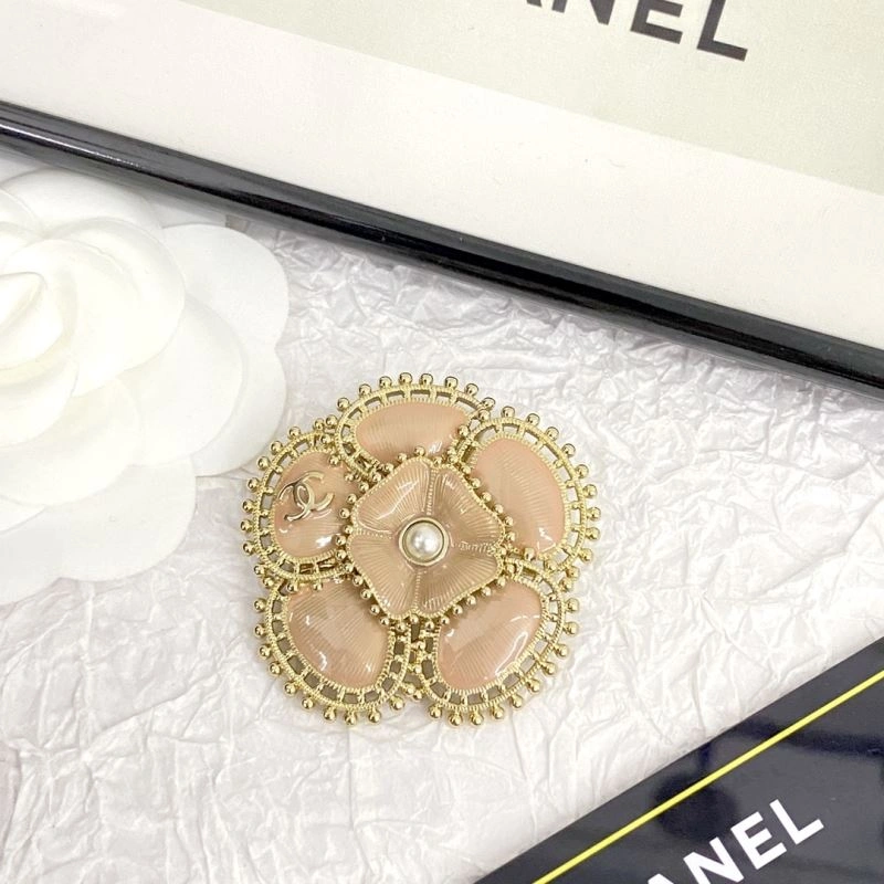 OnTrend Chanel Brooches 232354