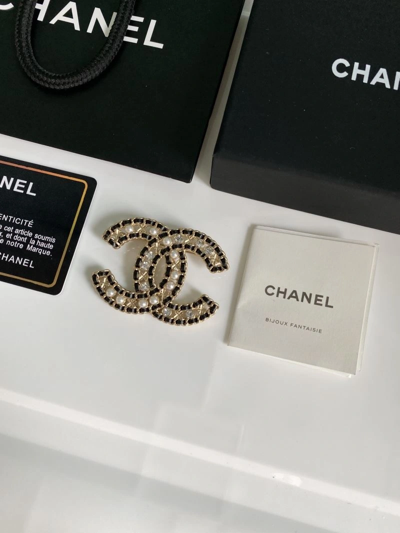 Durable Chanel Brooches 232359