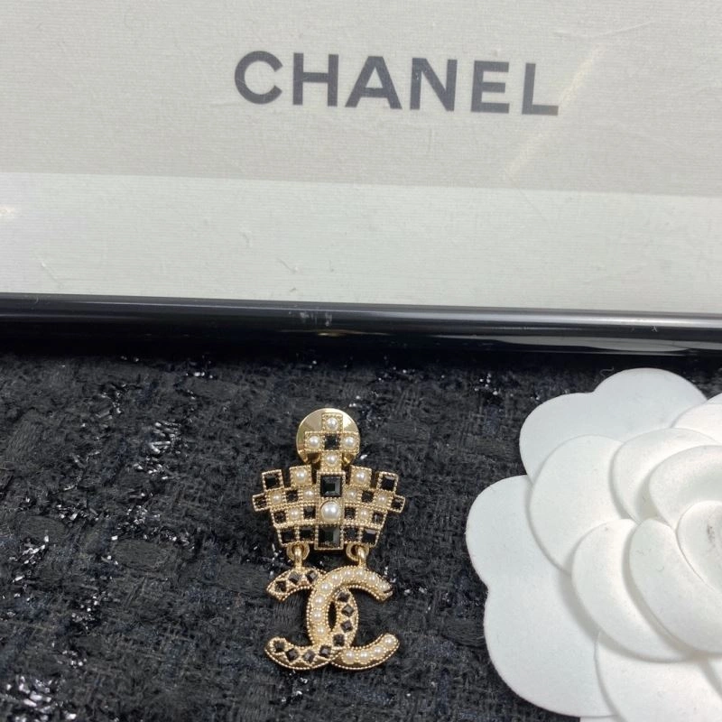 QuickDry Chanel Brooches 232356