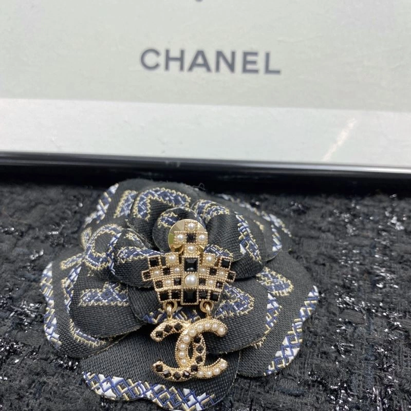 QuickDry Chanel Brooches 232356