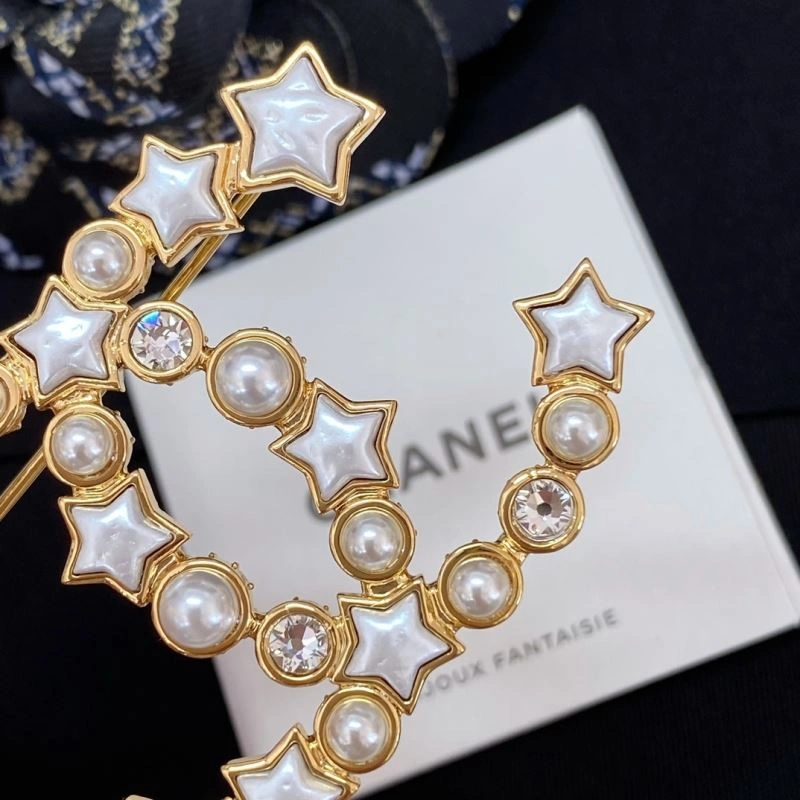 Chanel Brooches Versatile 232375