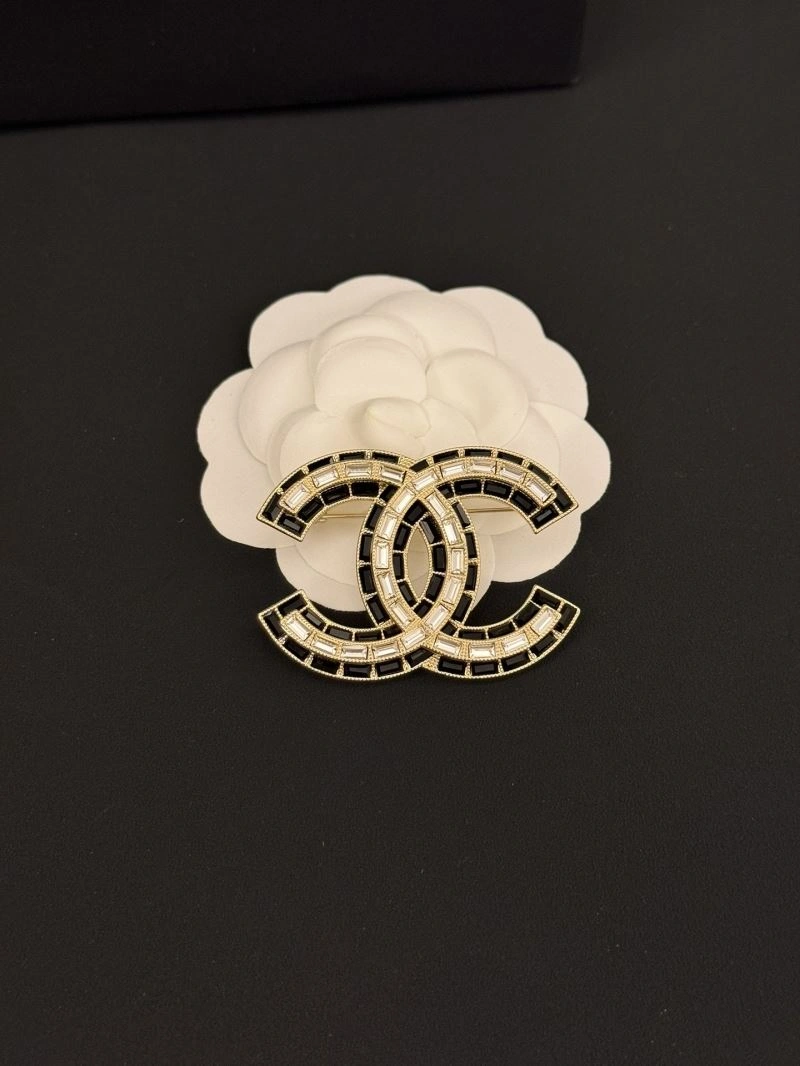 Chanel Brooches Unique 232345