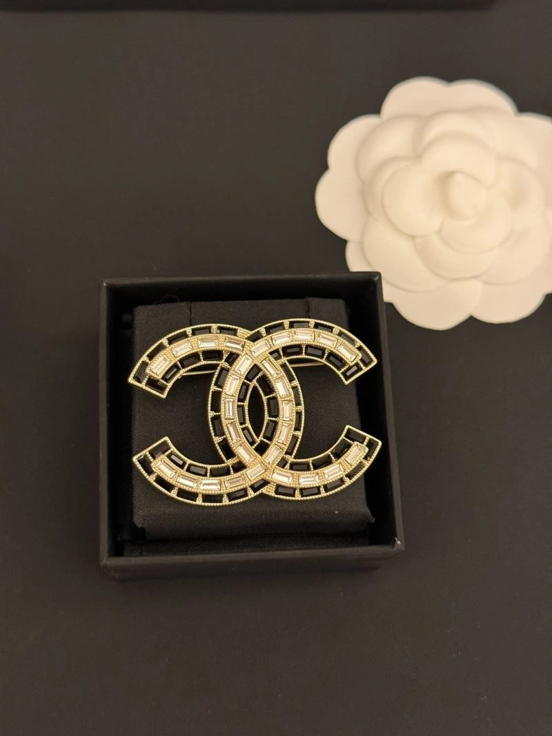 Chanel Brooches Unique 232345