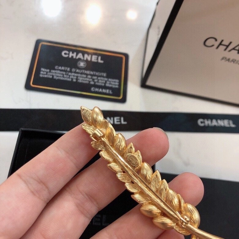 SmartChoice Chanel Brooches 232351