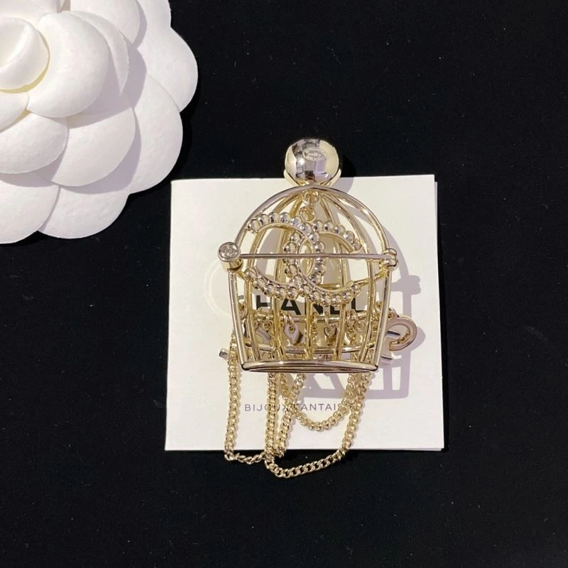 QuickDry Chanel Brooches 232379