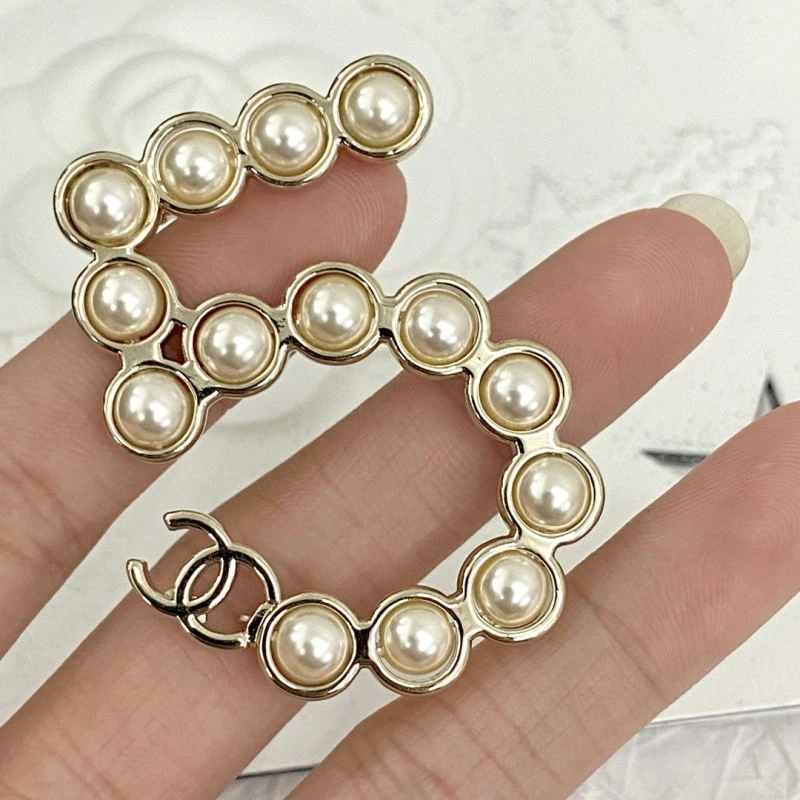 Chanel Brooches Attractive 232370
