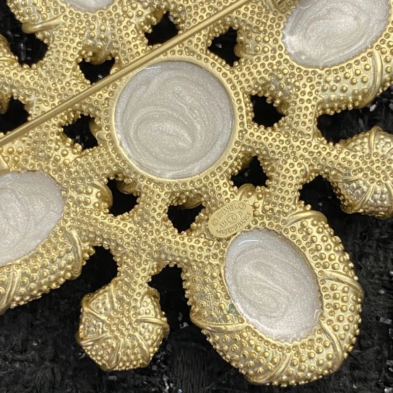 Chanel Brooches Trendy 232430