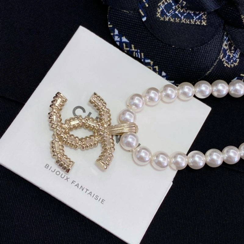 Chanel Brooches TechFriendly 232333