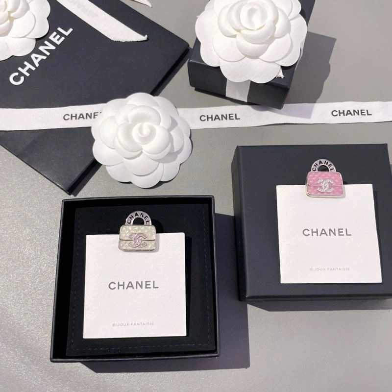 Chanel Brooches EasyMatch 232328