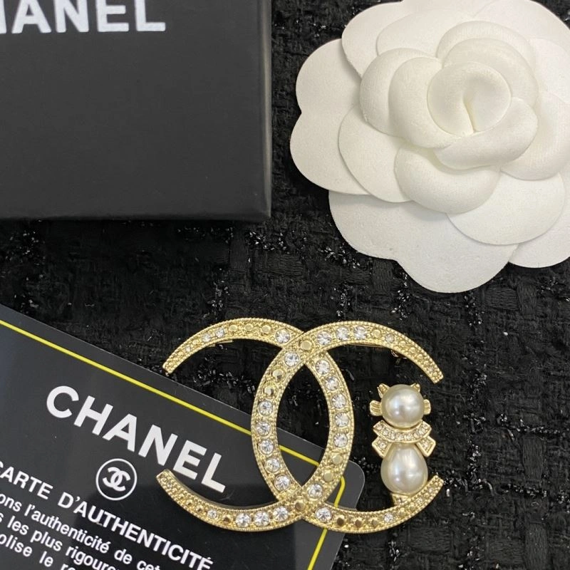 Chanel Brooches Resilient 232358