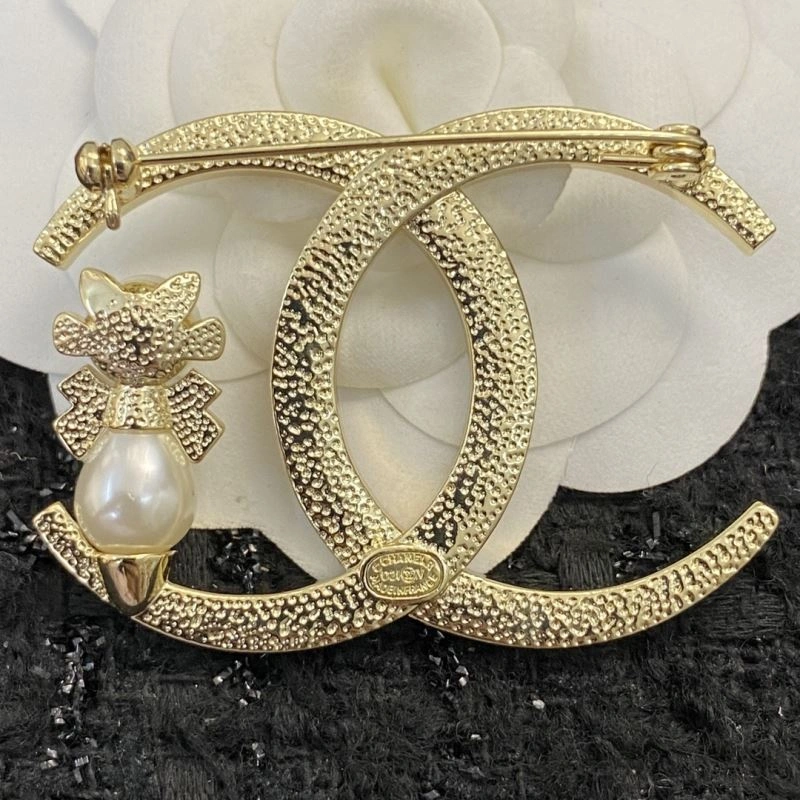 Chanel Brooches Resilient 232358