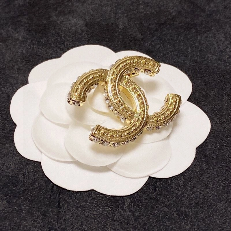 Soft Chanel Brooches 232327