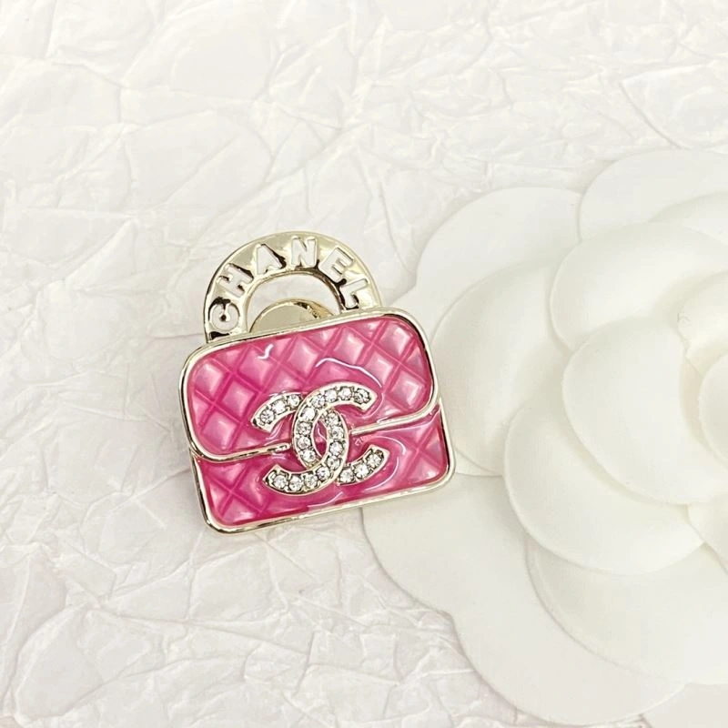 Neat Chanel Brooches 232311