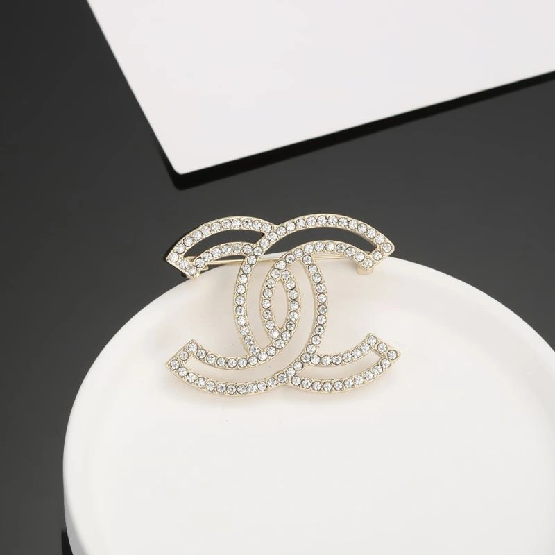 Attractive Chanel Brooches 232335