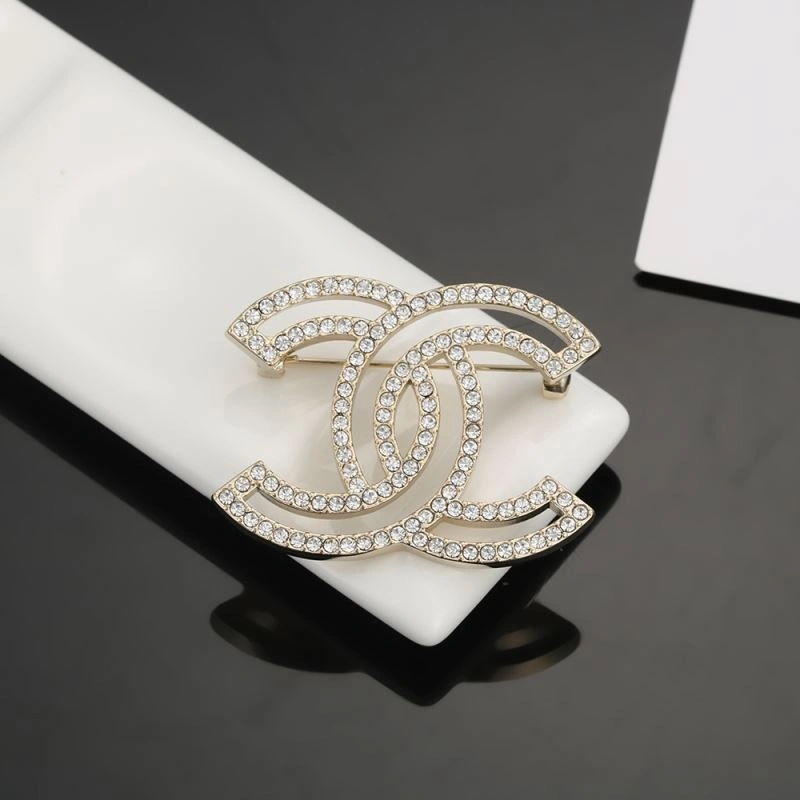 Attractive Chanel Brooches 232335