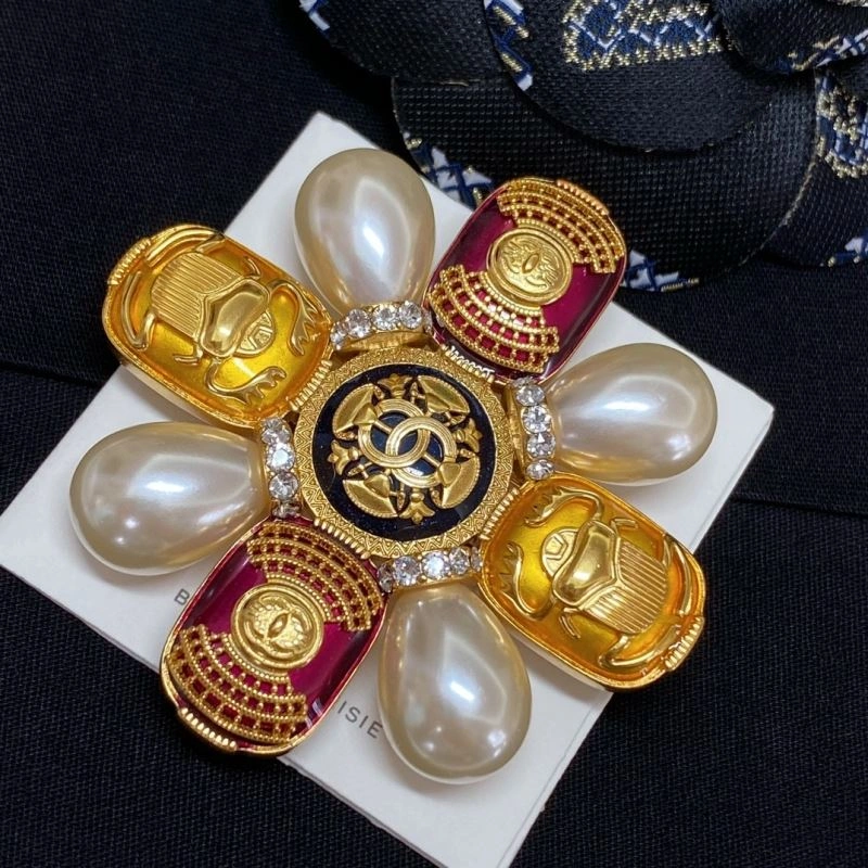 Chanel Brooches UrbanStyle 231926