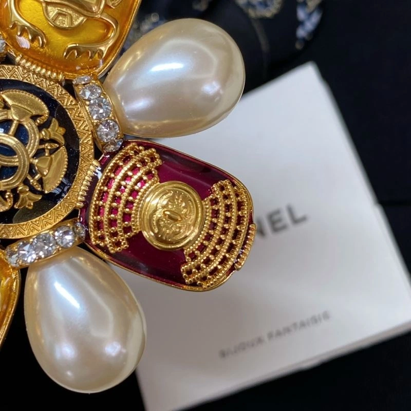 Chanel Brooches UrbanStyle 231926