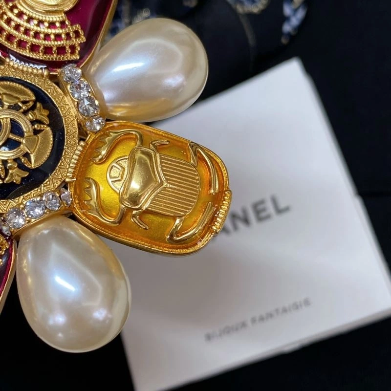 Chanel Brooches UrbanStyle 231926