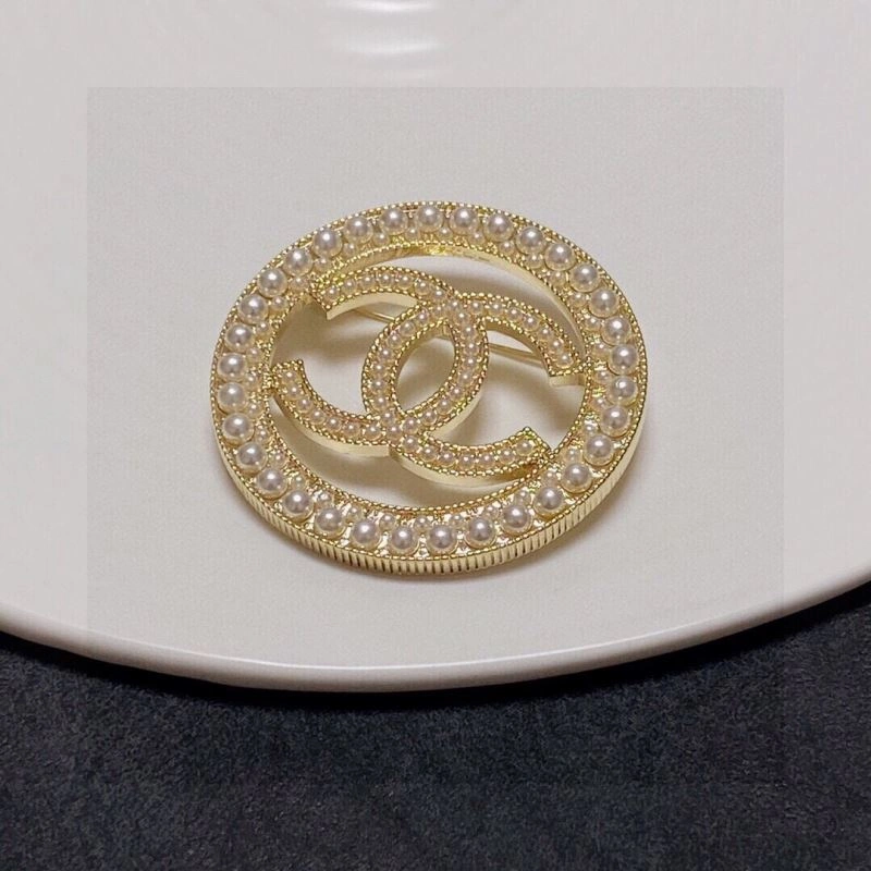 Chanel Brooches DailyWear 231970