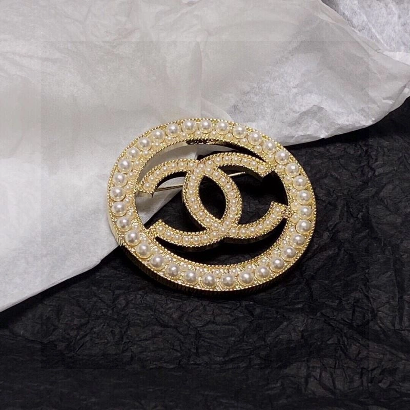 Chanel Brooches DailyWear 231970