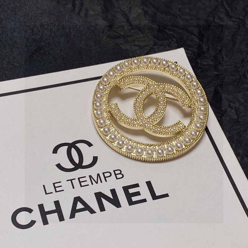 Chanel Brooches DailyWear 231970