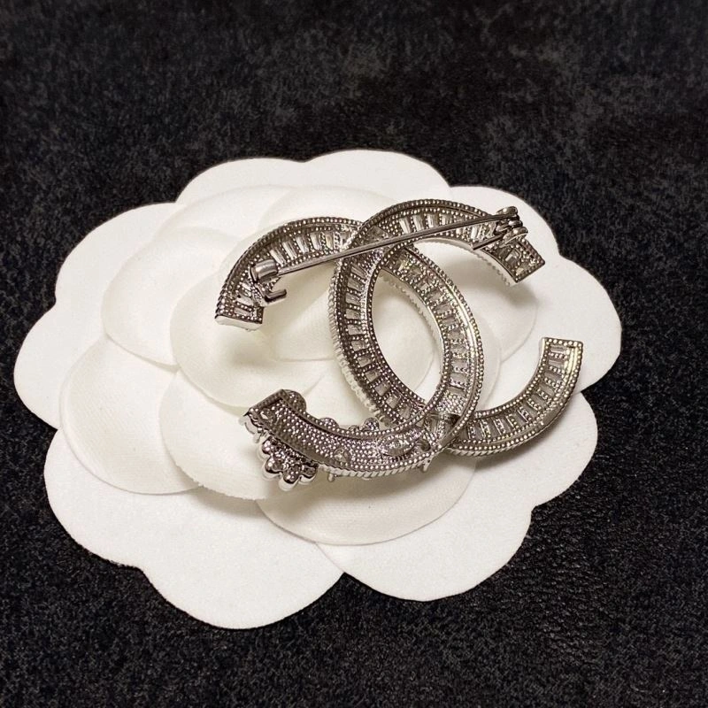 Chanel Brooches Chic 231935