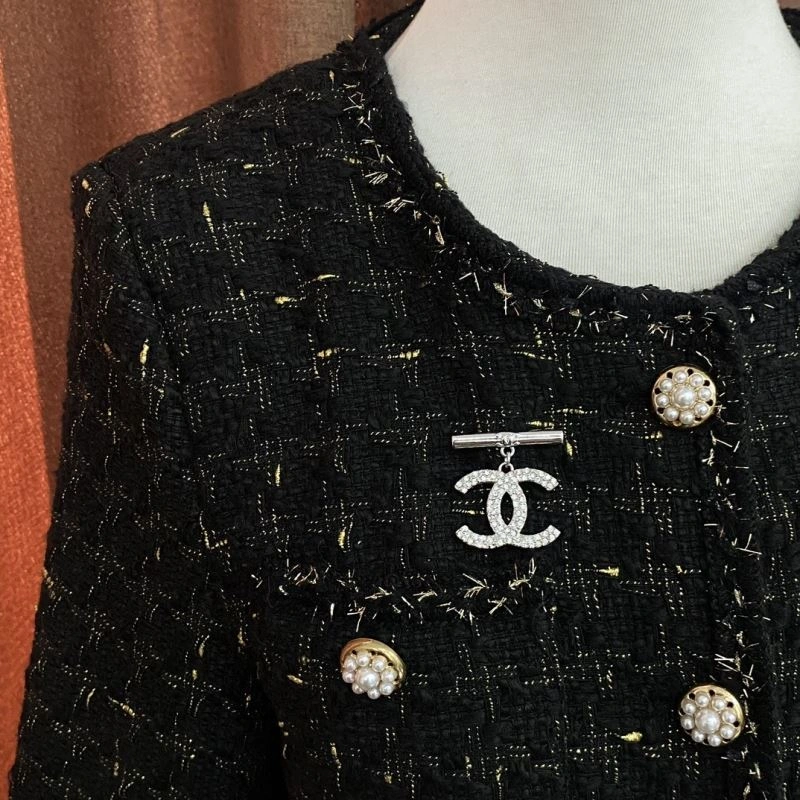 Chanel Brooches Supportive 231908