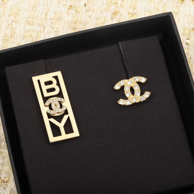 SmartChoice Chanel Brooches 231924