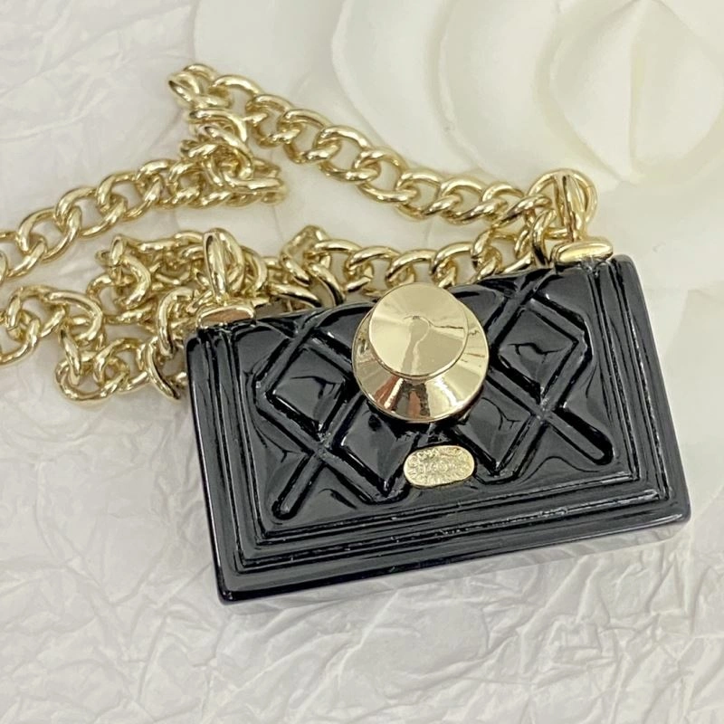 Chanel Brooches Stretchable 231916