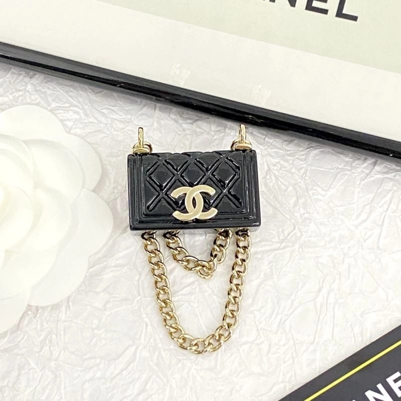 Chanel Brooches Stretchable 231916