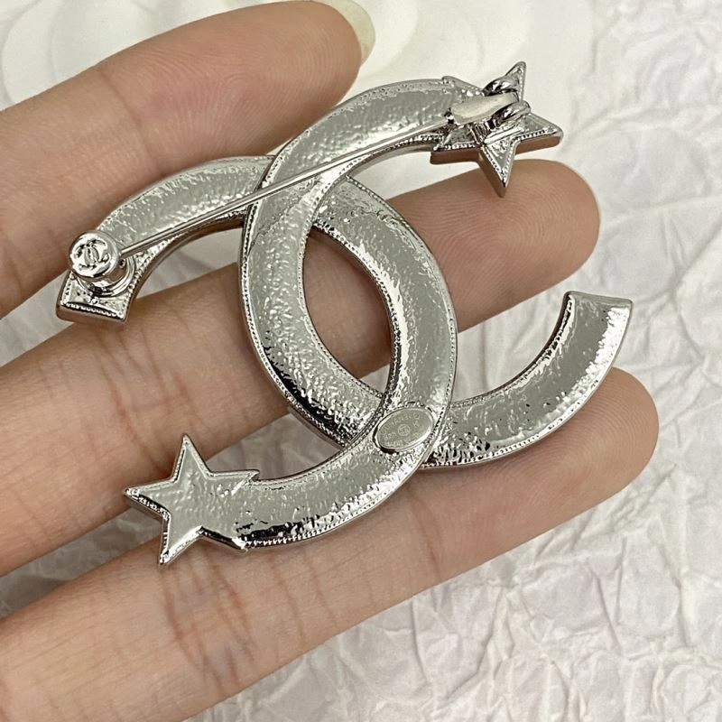 UrbanStyle Chanel Brooches 231941