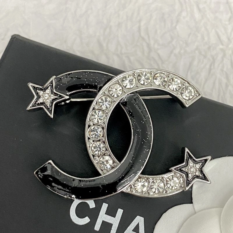 UrbanStyle Chanel Brooches 231941