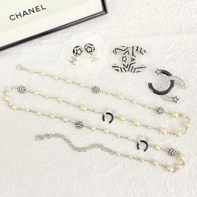 UrbanStyle Chanel Brooches 231941