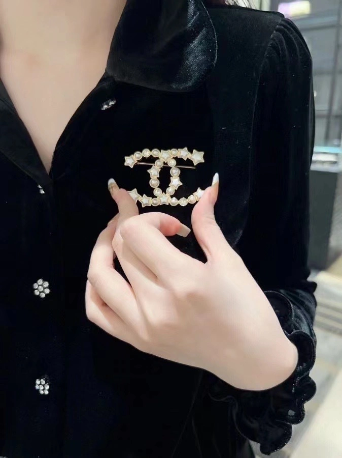 Chanel Brooches Efficient 231946