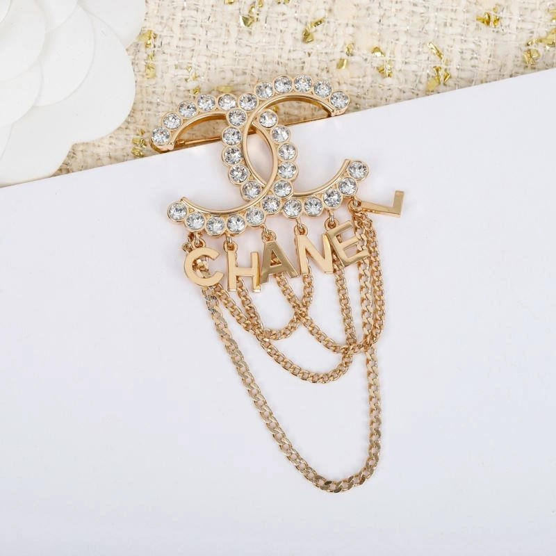 Functional Chanel Brooches 231945