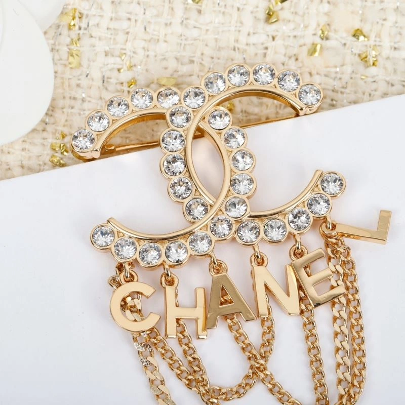 Functional Chanel Brooches 231945