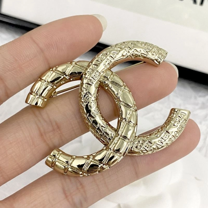 Stretchable Chanel Brooches 231890