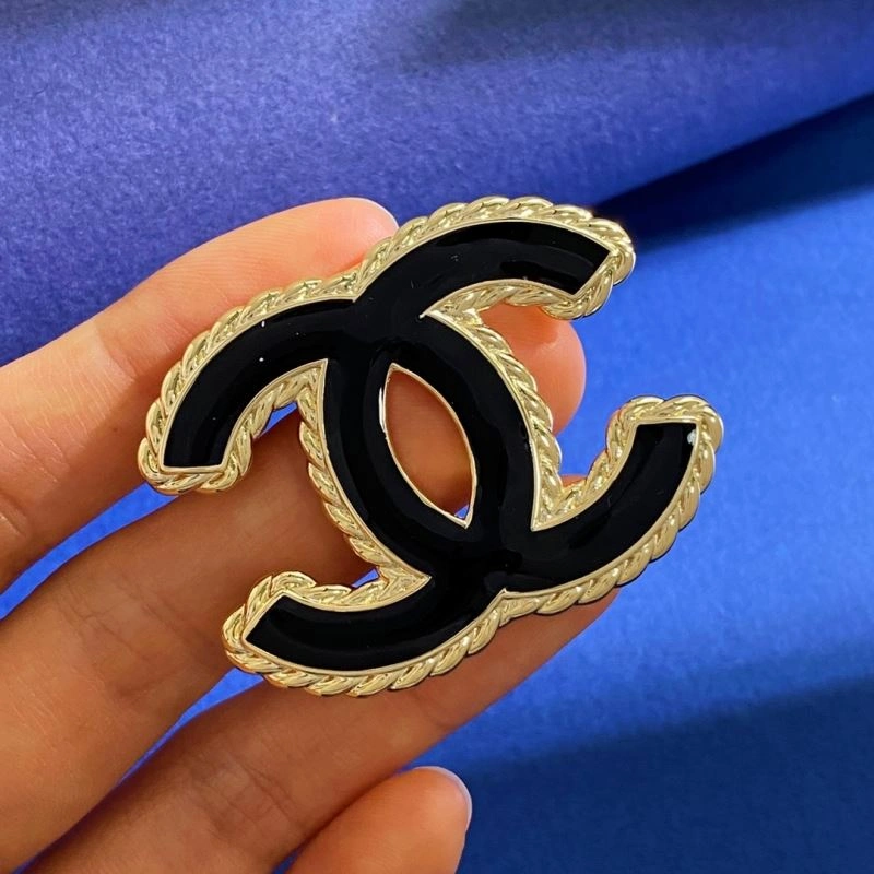 FreshLook Chanel Brooches 231919