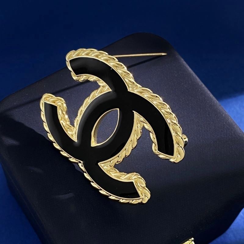 FreshLook Chanel Brooches 231919