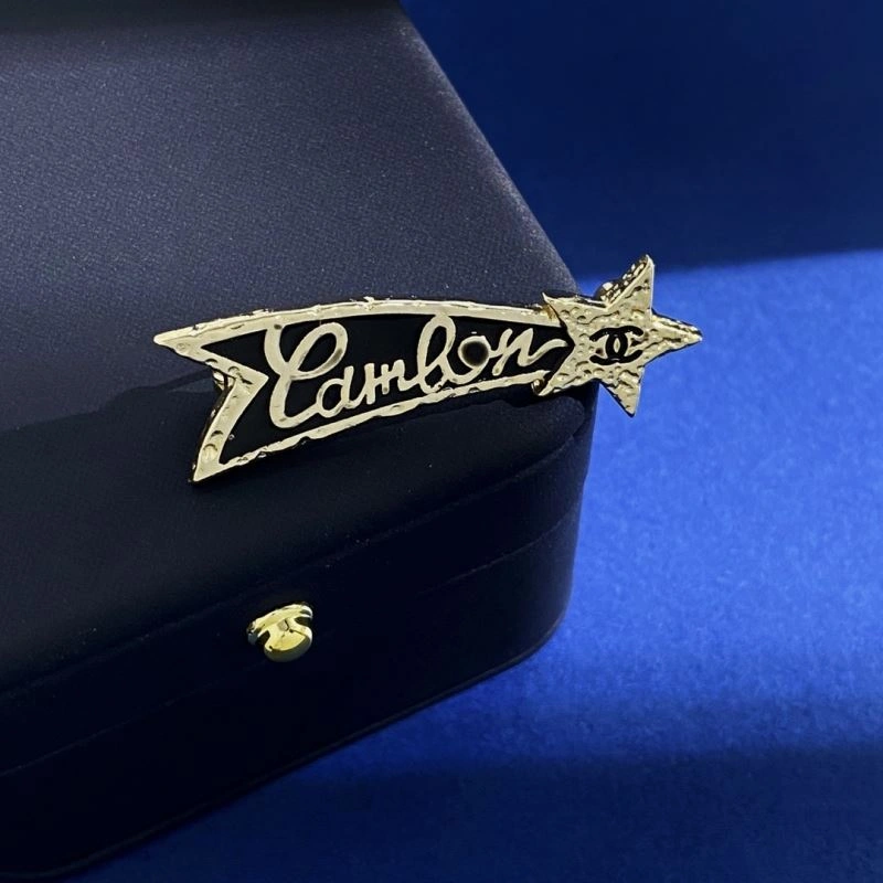 Chanel Brooches Resilient 231917