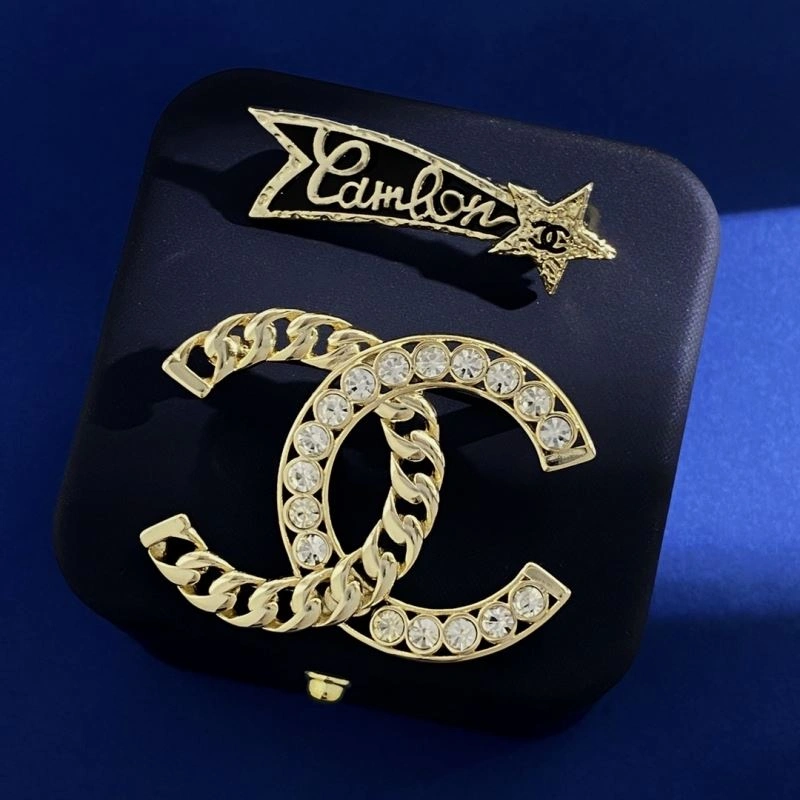 Chanel Brooches Resilient 231917