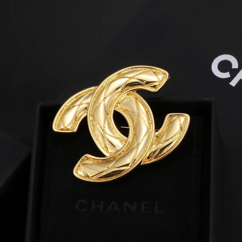 Chanel Brooches UrbanChic 231912