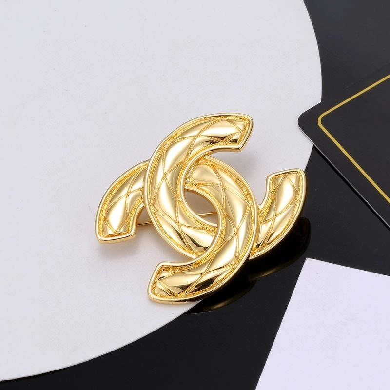 Chanel Brooches UrbanChic 231912