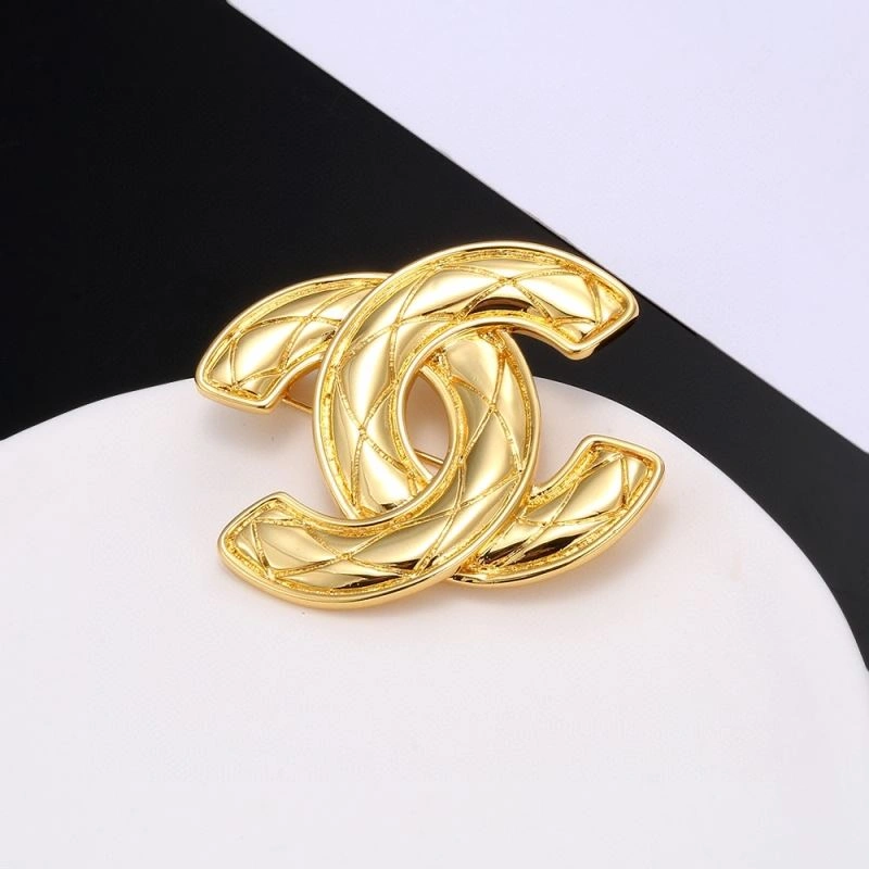 Chanel Brooches UrbanChic 231912