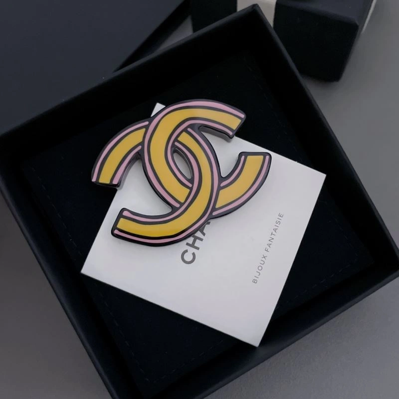 Casual Chanel Brooches 231902