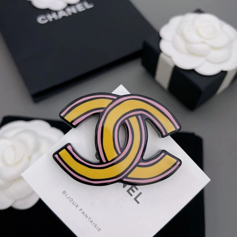 Casual Chanel Brooches 231902