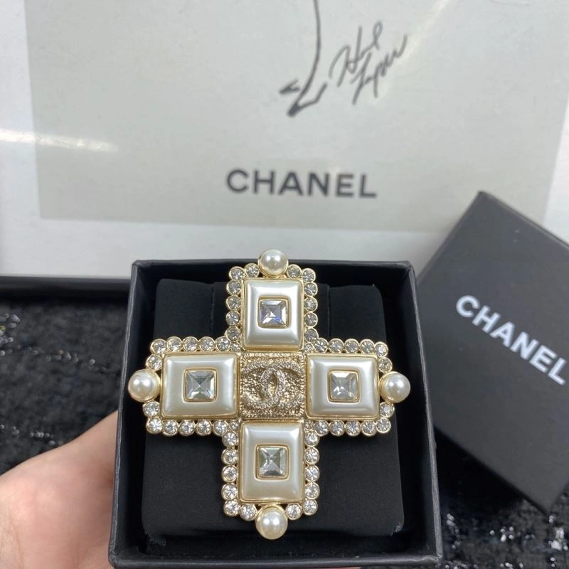 SmartChoice Chanel Brooches 231879