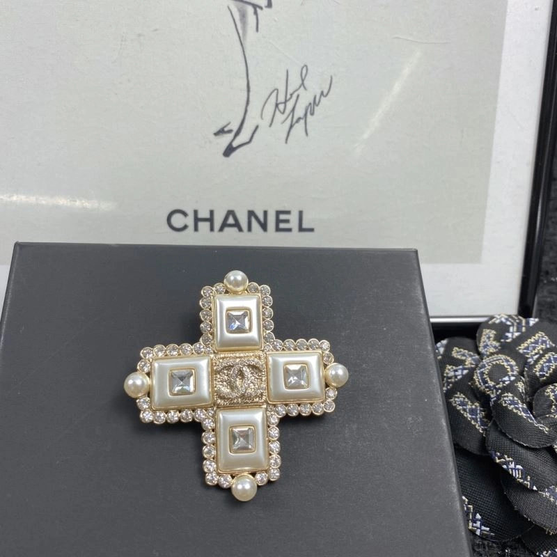 SmartChoice Chanel Brooches 231879